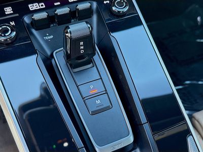 2025 Porsche 911 - Photo 13