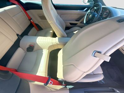 2025 Porsche 911 - Photo 25