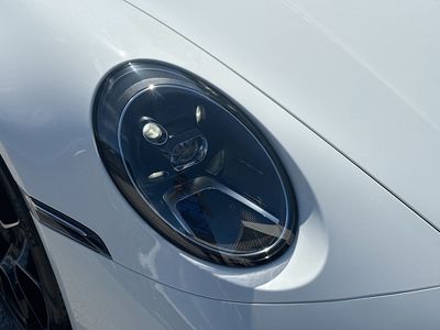 2025 Porsche 911 - Photo 29