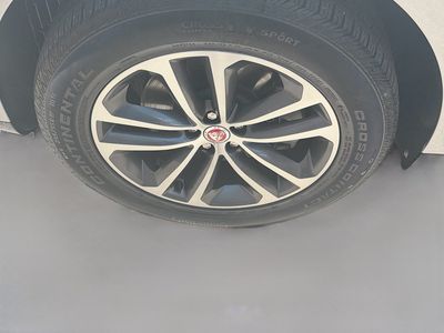 2022 Jaguar F-PACE - Photo 33