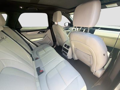 2022 Jaguar F-PACE - Photo 26