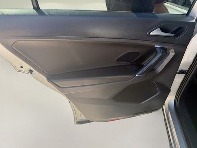 2020 Volkswagen Tiguan - Photo 23