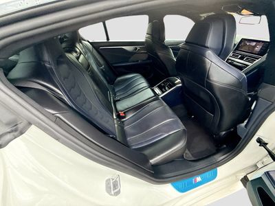2023 BMW 8 Series - Photo 27