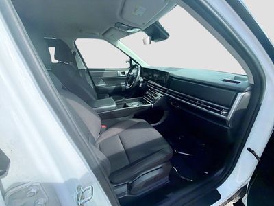 2025 Hyundai Santa Fe - Photo 28