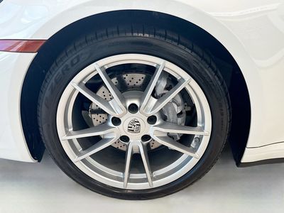 2021 Porsche 911 - Photo 32
