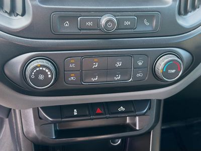 2021 Chevrolet Colorado - Photo 13