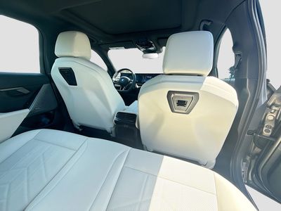 2025 BMW i5 - Photo 27