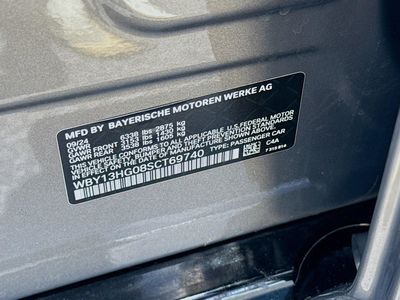 2025 BMW i5 - Photo 35