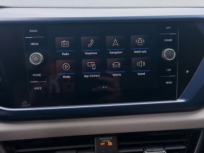 2022 Volkswagen Taos - Photo 11