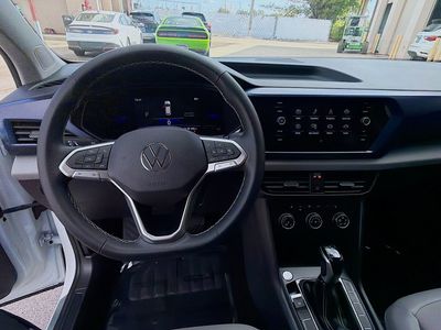 2022 Volkswagen Taos - Photo 8