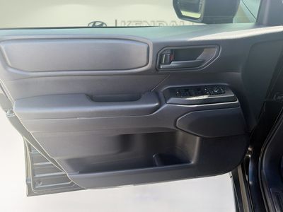 2025 Toyota Land Cruiser - Photo 17