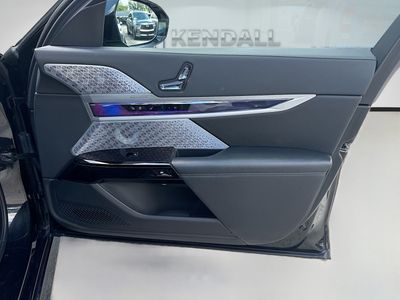 2023 BMW 7 Series - Photo 33