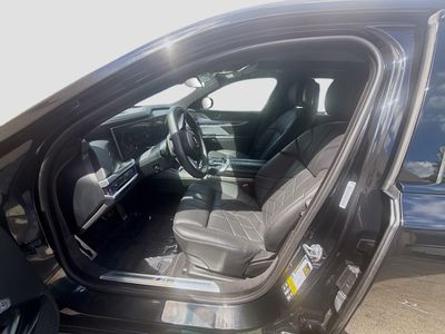 2023 BMW 7 Series - Photo 18