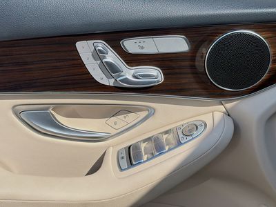 2022 Mercedes-Benz GLC - Photo 15