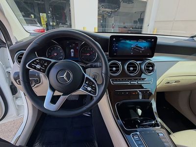 2022 Mercedes-Benz GLC - Photo 8