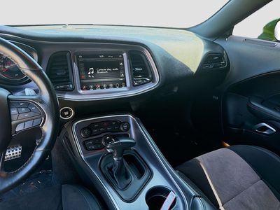 2017 Dodge Challenger - Photo 20