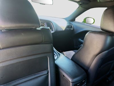 2017 Dodge Challenger - Photo 23