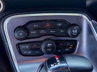 2017 Dodge Challenger - Photo 13