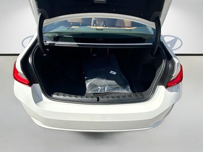 2024 BMW 3 Series - Photo 25