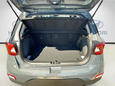 2026 Hyundai VENUE - Photo 18