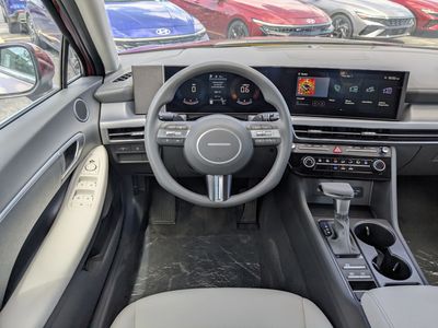 2025 Hyundai SONATA - Photo 15