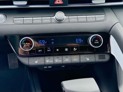 2026 Hyundai ELANTRA - Photo 13