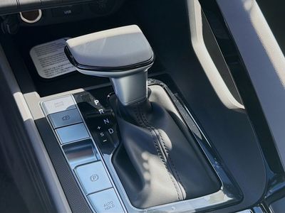 2026 Hyundai ELANTRA - Photo 13