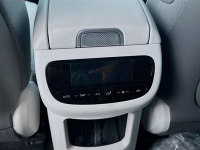 2026 Hyundai IONIQ 9 - Photo 17