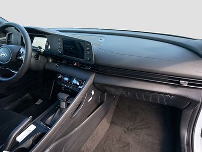 2026 Hyundai ELANTRA — photo 21 view