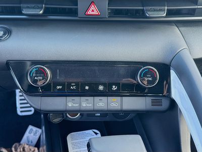 2026 Hyundai ELANTRA — photo 12 view