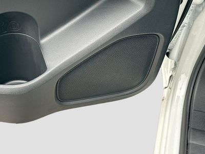 2025 Nissan Frontier - Photo 18
