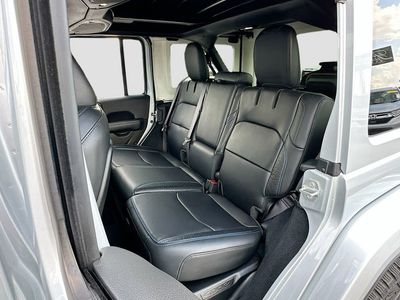 2024 Jeep Wrangler - Photo 24