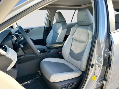 2024 Toyota RAV4 Hybrid - Photo 20