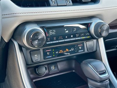 2024 Toyota RAV4 Hybrid - Photo 15