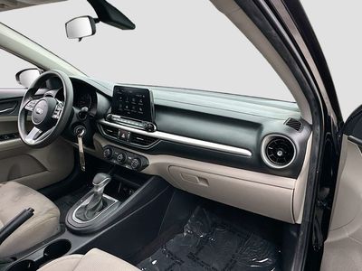2020 Kia Forte - Photo 25