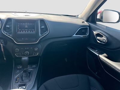 2020 Jeep Cherokee - Photo 22