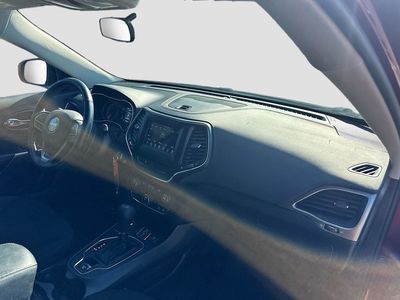 2020 Jeep Cherokee - Photo 27