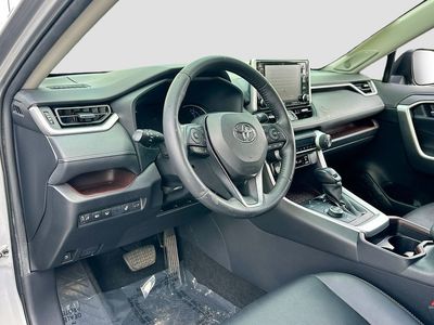2020 Toyota RAV4 Hybrid - Photo 9