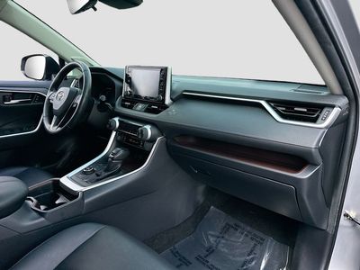 2020 Toyota RAV4 Hybrid - Photo 28