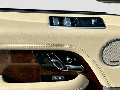 2021 Land Rover Range Rover - Photo 18