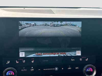 2025 Lexus NX - Photo 14