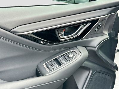 2025 Subaru Outback - Photo 18
