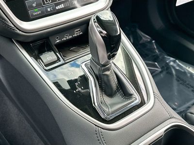 2025 Subaru Outback - Photo 17
