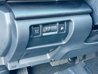 2026 Subaru Crosstrek Hybrid - Photo 10