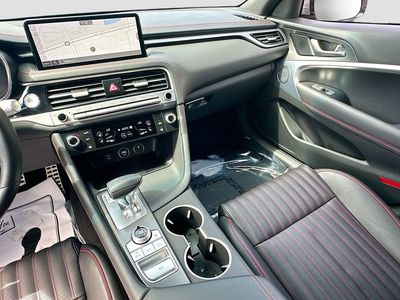 2024 Genesis G70 - Photo 25
