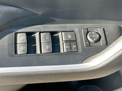 2023 Toyota RAV4 - Photo 17