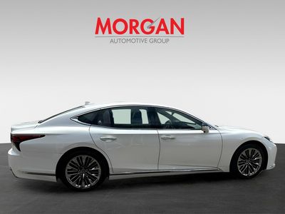 2022 Lexus LS — photo 8 view