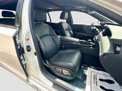 2022 Lexus LS — photo 28 view