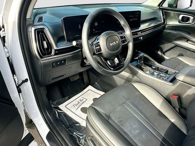 2025 Kia Sorento - Photo 9