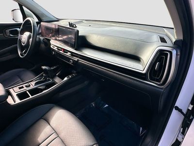 2025 Kia Sorento - Photo 29
